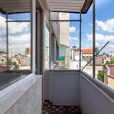 Leogrand Apartments On Svobody Lviv Exterior photo